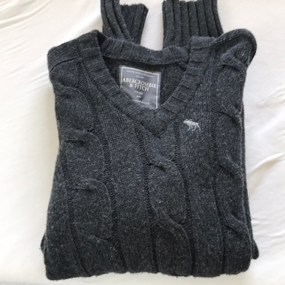 Abercrombie & Fitch Sweater
